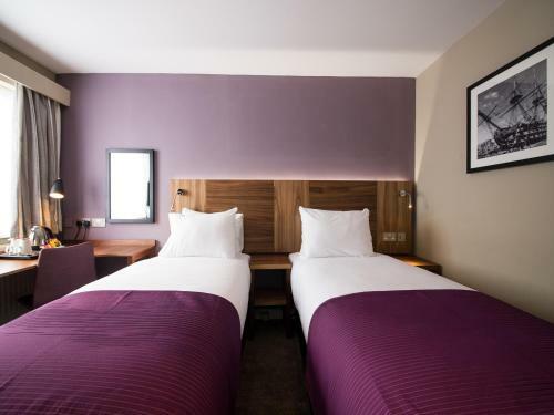 Red Lion Hotel