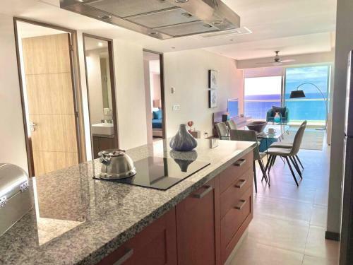 Apartamento Peninsula 21 A de Lujo Frente Al Mar!