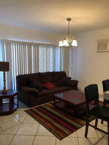 Apartamento Nice Fully Furnished Apt. 2 In Town