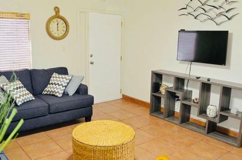 Villa In Gated Community, 2 Bedroom 2 Bath