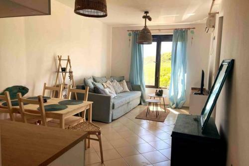 Seaview Dreamy Apartment With A Pool And Garden