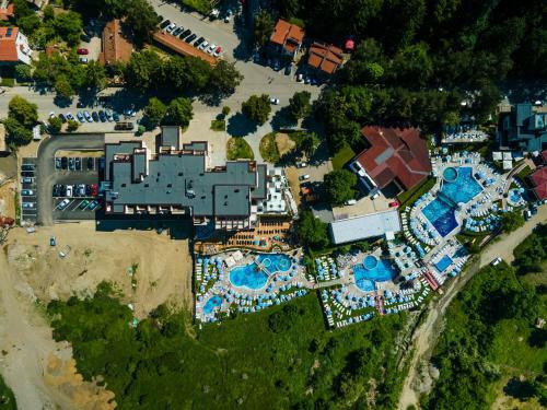 The Five Elements Hotel, Balneo And Spa