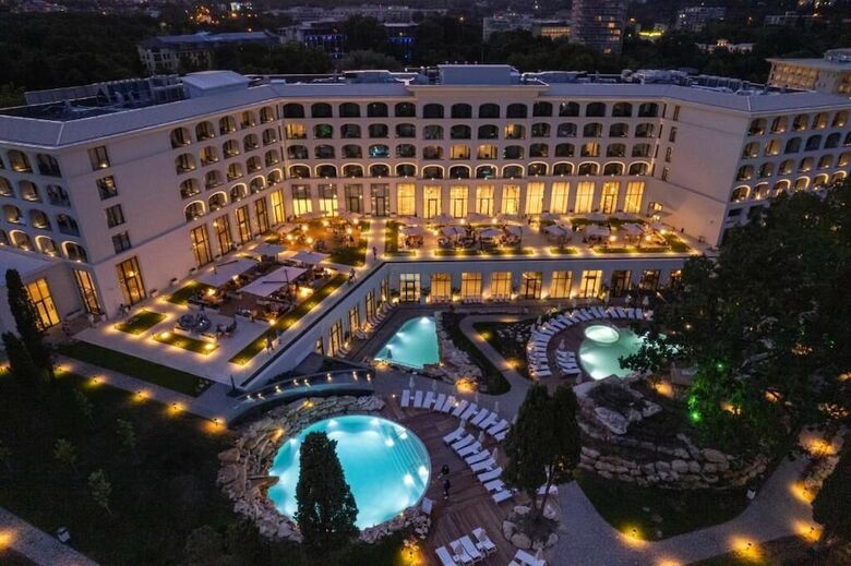 Aquahouse Hotel & Spa