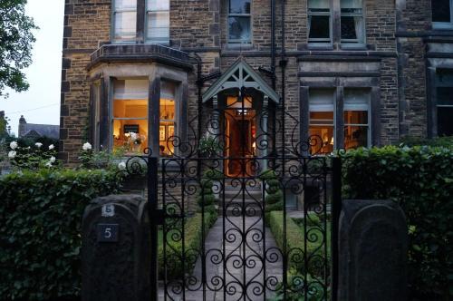 Hostal Brookfield House