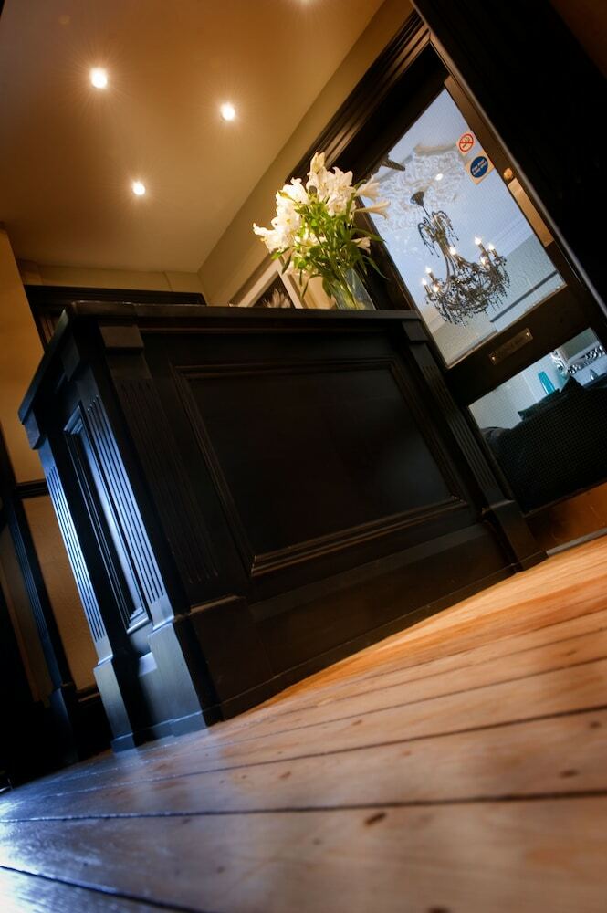 Hostal The Grafton Boutique B&B