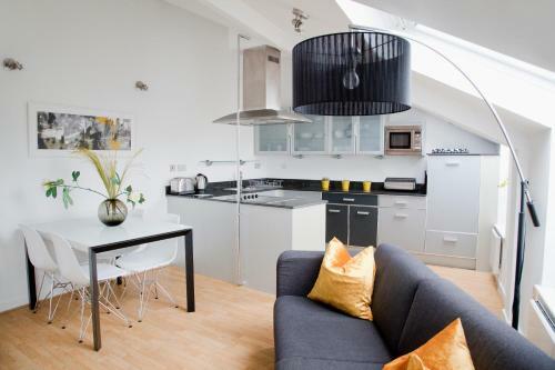 Nightspace: Regent House Apartments