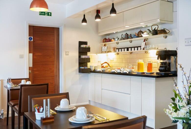 Hostal Conifers Guest House