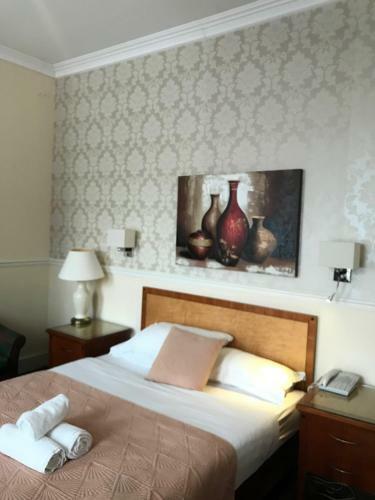 Eurobar Cafe & Hotel - B&B