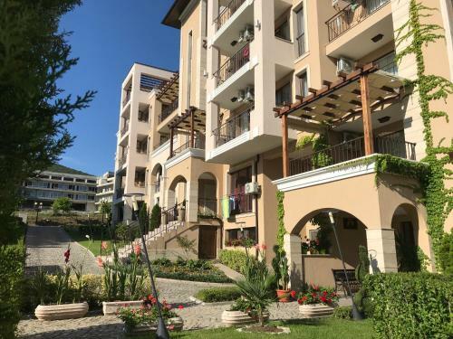 Exclusive Apartment In Porto Paradiso