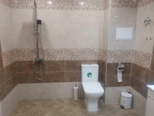 Lovely 1 Bedroom Apartment With Free Parking