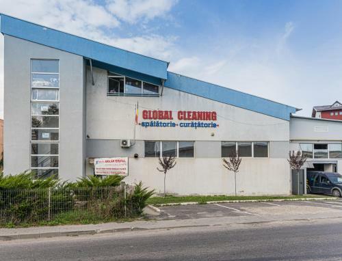 Hostel Ghimbav Airport