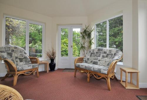 Hostal Marton Grange Country House
