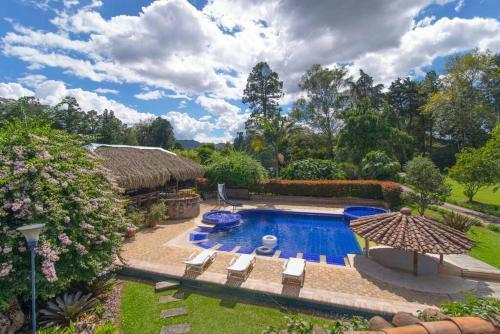 Stunning Llanogrande Paradise Villa / Pool & Jacuzzi