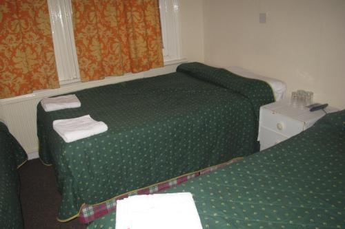 Hostal Chiswick Court Hotel - B&B
