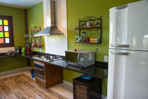 Chal� Master Com Piscina de Borda Infinita