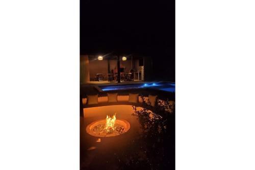 Chal� Master Com Piscina de Borda Infinita