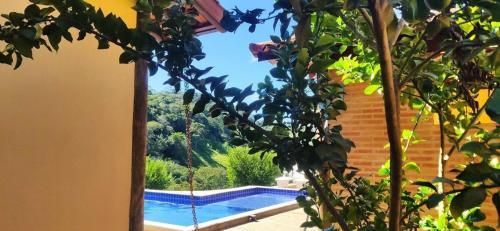 Chal� Master Com Piscina de Borda Infinita