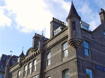 Soprano St Magnus Court Hotel