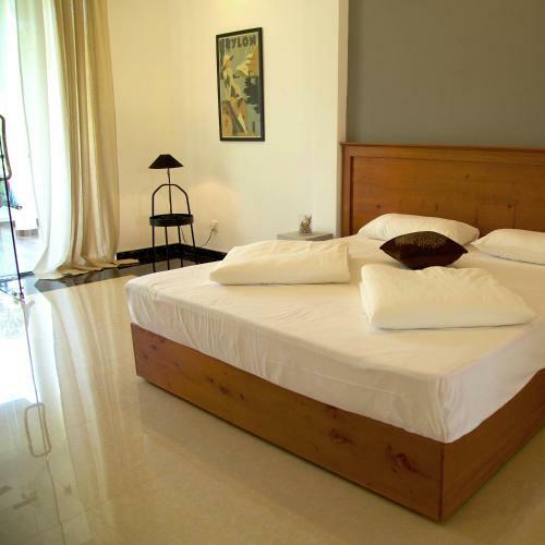 Bed & Breakfast Villa Layanga - Riverside Guestrooms