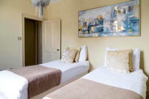 Regency House Apartments