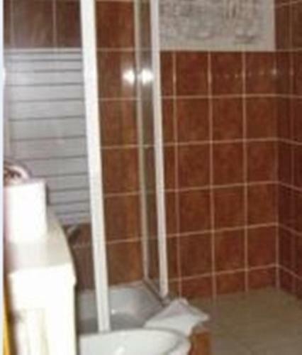 Hostal Bridge Guest House