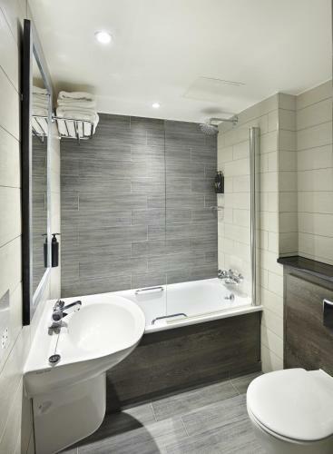 Hotel Village Urban Resort Aberdeen