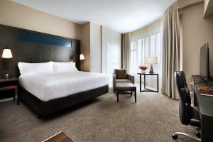 Hotel Suites At 1 King West