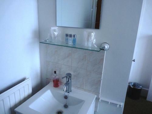 Hostal Aaran House
