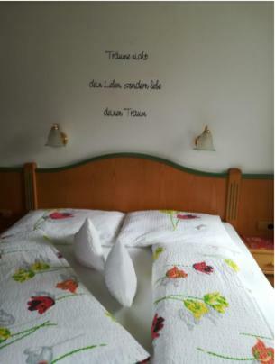 Hostal G�stehaus Waldruh