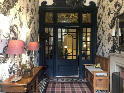 Bed & Breakfast Claremont House