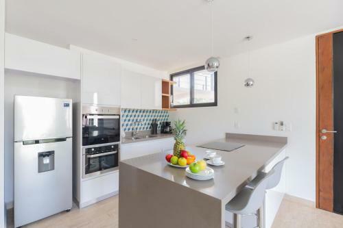Central Park 1 Br Condo Spa Pool Gym Wifi