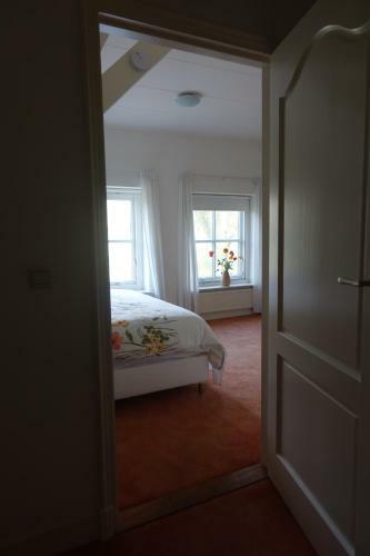 Magnificent Farmhouse In Central Holland 4a 2c