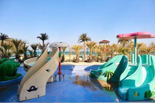 Apartamento Paradise Sea View 2bd Apt Spa N Pools Alezzi Beach Resort