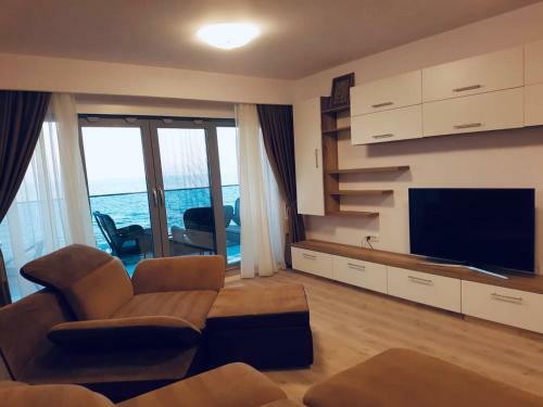 Apartamento Wave 2 Mamaia Prima Linie Vedere La Mare 120mp