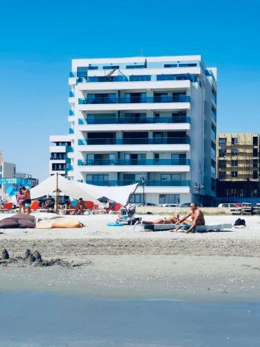 Apartamento Wave 2 Mamaia Prima Linie Vedere La Mare 120mp