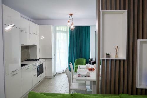 Vibe Apartment In Alezzi Beach Resort Spa N Pools