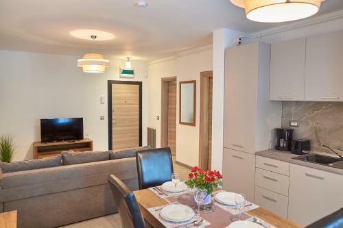 Ramina Apartment Spa N Pool Alezzi Beach Resort