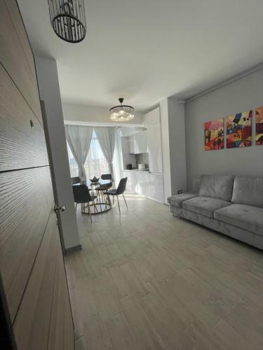 Apartamento Gray Boutique In Alezzi Beach Resort