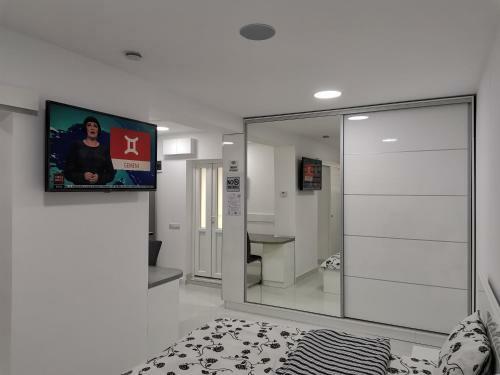Casuta Cu Tei-lime House