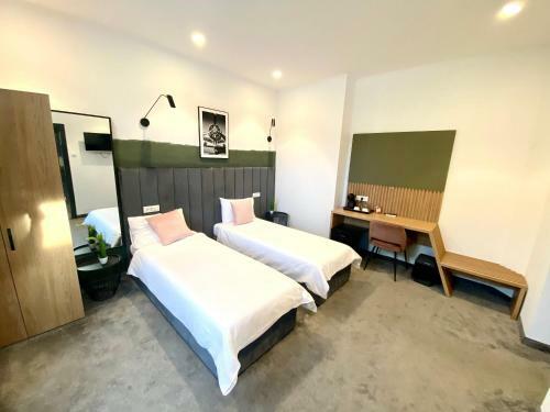 Hostal Victoria Rooms