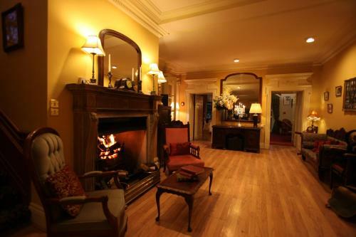 Hotel Rowley Manor