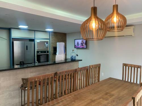 Casa Flor de Lis: Piscina, Gourmet E Conforto