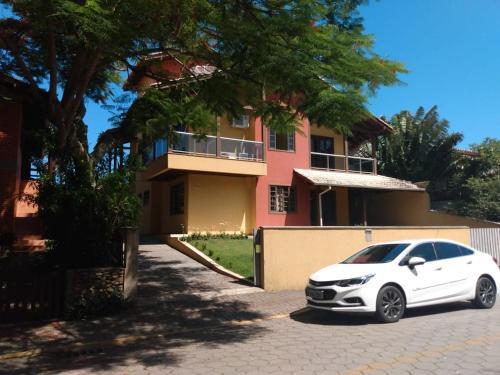 Apartamento 2 Dormit�rios Praia Bombinhas 01