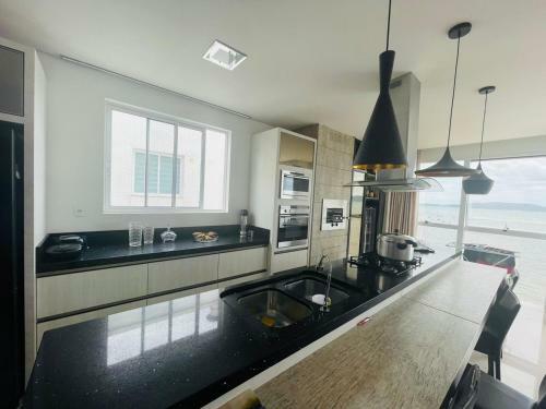 Apartamento Cobertura Infinity Blue Em Itapema-sc