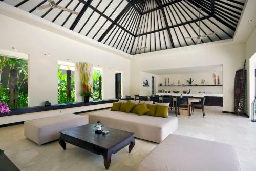 Private Villas 4 Br Canggu W Staff 10 Discount
