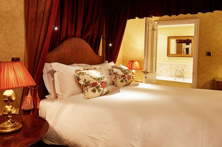 Ockenden Manor Hotel & Spa