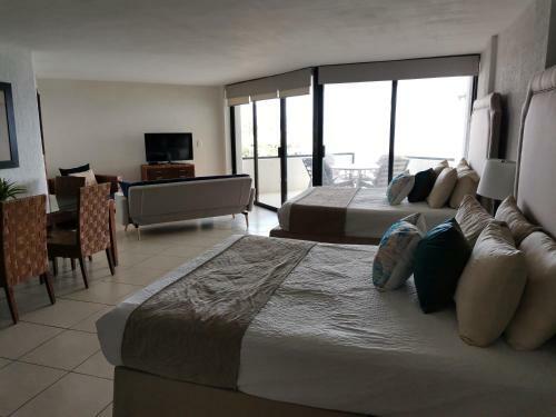 Hotel Condominios San Carlos