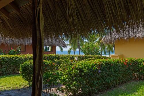 Hotel The Resort At Majahua Palms