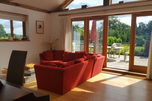 Prestwick Oak - Open Plan 2 Double Ensuite Rural Oak Framed House Sleeps 4 Plus Aonb