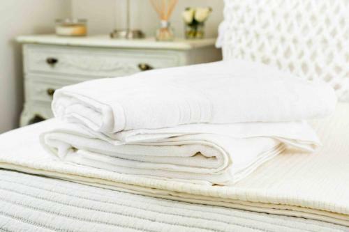 Exceptional, Boutique Retreat Bath Road Cheltenham